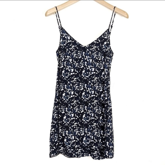 SOLD Aritzia Sexton Sunday Best Mini Dress - Picture 3 of 3